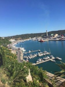 Blick auf den Hafen von Mahon, Hauptstadt von Menorca