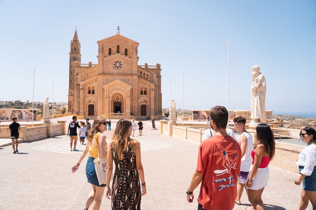 Malta Sprachreise Gozo Besichtigung der Basilika