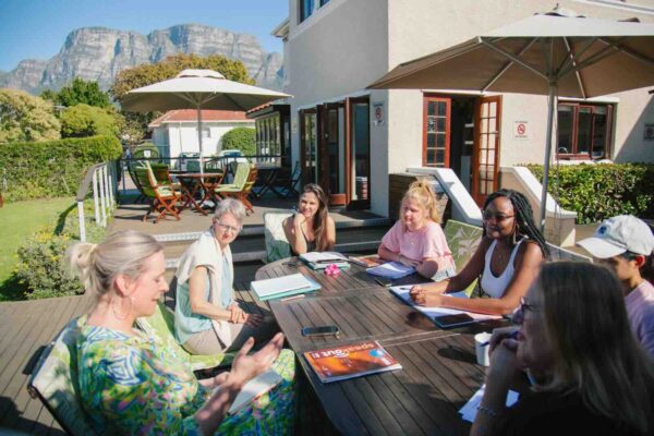 Edu-Seasons Sprachreise Kapstadt Südafrika Bildungsurlaub Sprachunterricht Englisch draußem